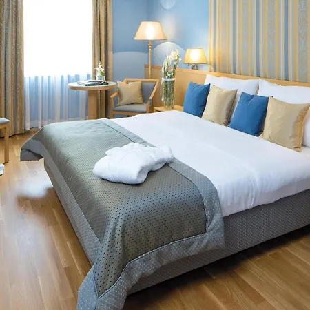 Austria Trend Ananas Hotel 4*