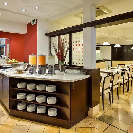 Austria Trend Ananas Hotel