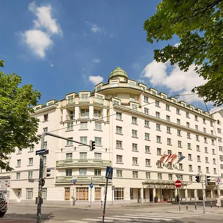 Austria Trend Ananas Hotel 4*