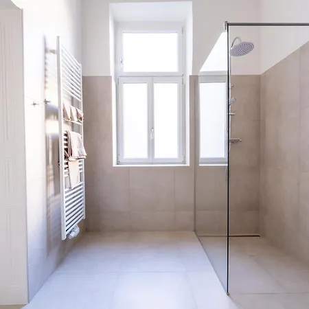 Rochus Stylish Apartment