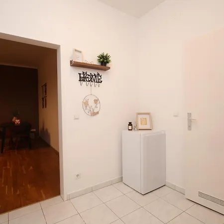 Ruby With Patio Apartment Vienna
