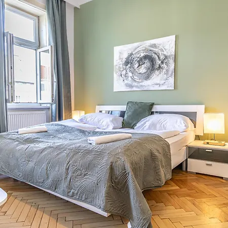 Comfortable 2br In Vienna, Prime Location Apartment *