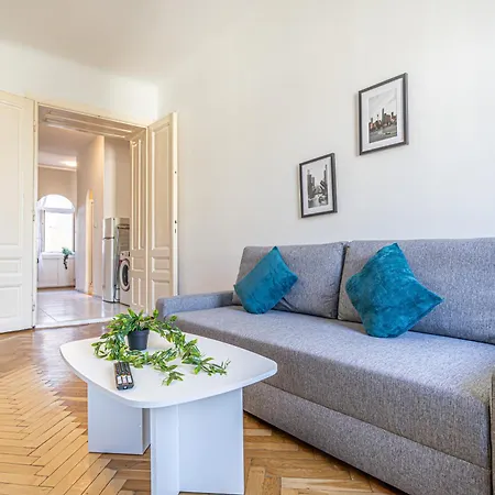Apartment Comfortable 2br In Vienna, Prime Location Vienna