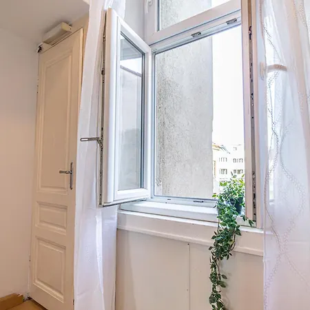 Comfortable 2br In Vienna, Prime Location Vienna