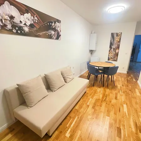 Sievering18 A-b Apartment Vienna