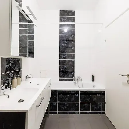 Stylish Haven-near Brunnenmarkt * Вена