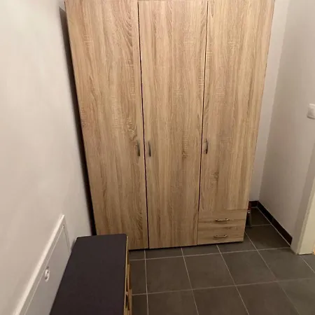 Appartement Cozy Two-room Near Vic