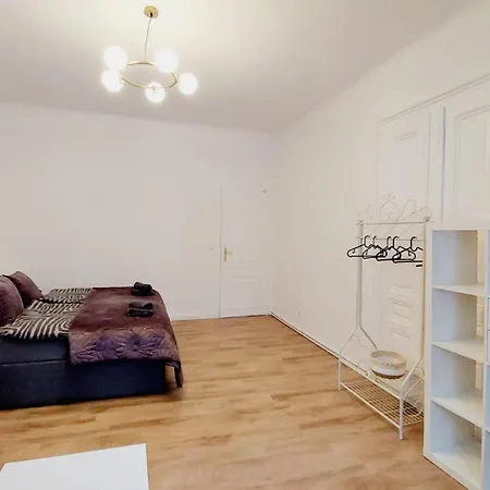 Superior 4 Bedroom Apartment