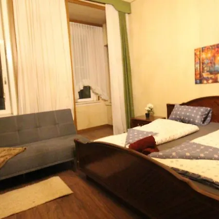 Apartment Cozy In Alserstrasse Area Th Vienna