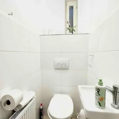 New!l! Exclusive Near Opera Apartment *
