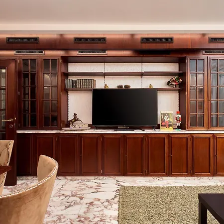 Prestige Luxury Haven W Free Parking And Sauna Vienna