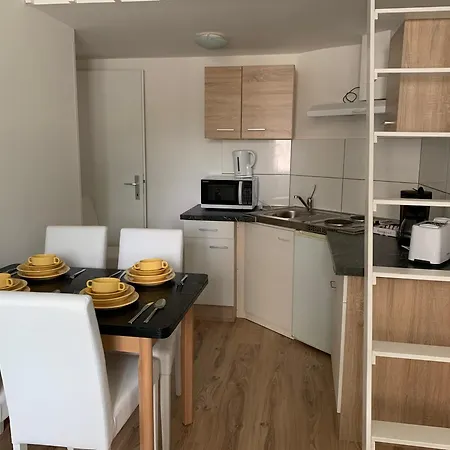 Raisa Lerchenfelder Guertel 30 Wiedeń