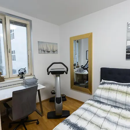 Palais Petrus Apartment