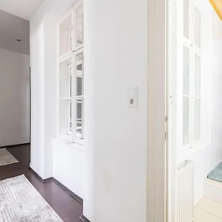 Apartment Charming Spacious Vienna