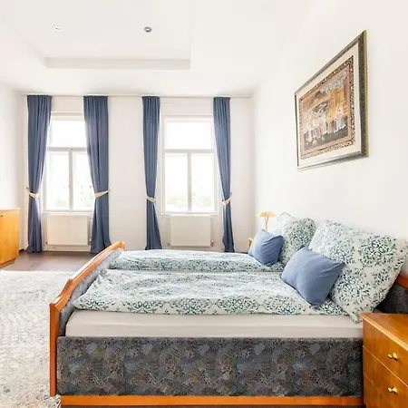 Apartment Charming Spacious *