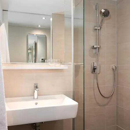 Leonardo West Hotel Wenen