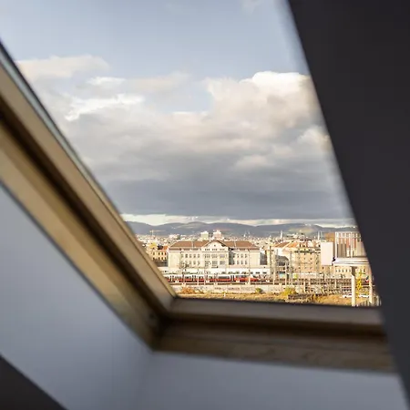 Apartment Myflat - Bright Near Station Wien