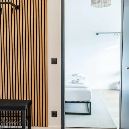 Apartment Myflat - Bright Near Station