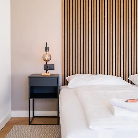 Apartment Myflat - Bright Near Station Wien