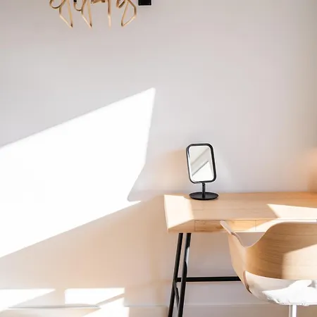 Myflat - Bright Near Station Διαμέρισμα Βιέννη