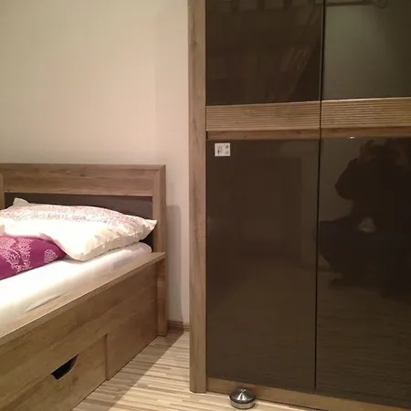 Apartment Hetzendorfstrasse Vienna