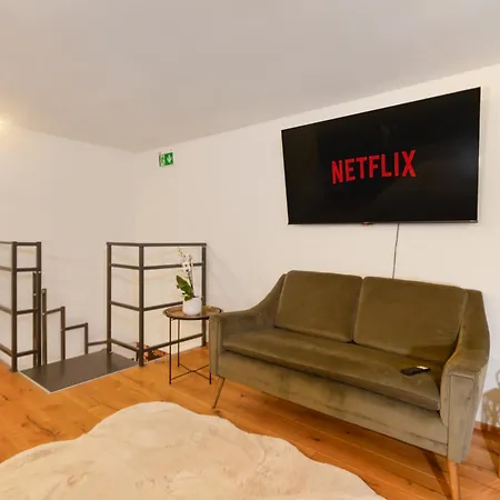 Apartment Zentral - Netflix - 2 Stoecke - Arbeitsplatz