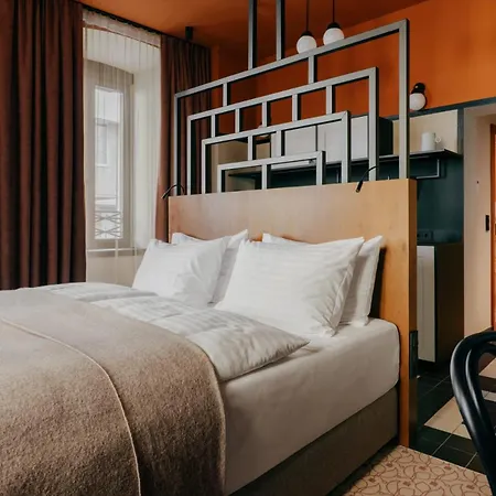 Weltwien Luxury Art & Free Parking 4*