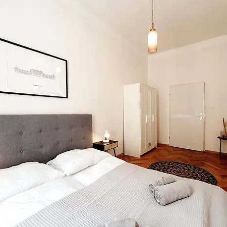 Apartment Savoir Vivre Rosinagasse Vienna