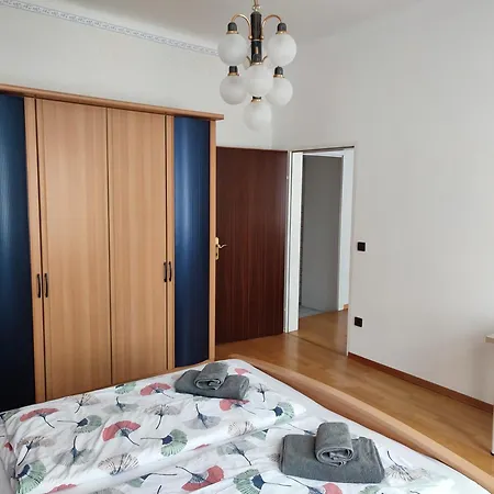 Apartment & Near Reumannplatz