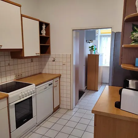 Apartment & Near Reumannplatz