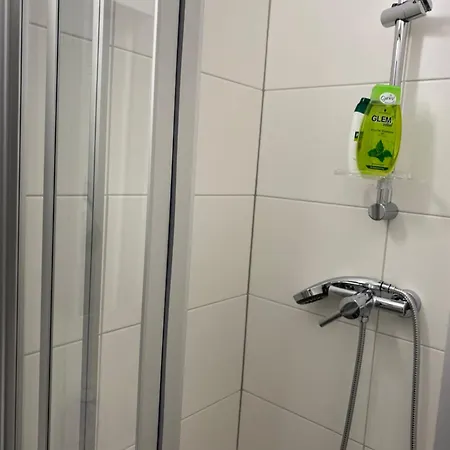 Apartment & Near Reumannplatz *