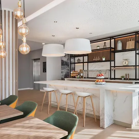 By Marriott East Ξενοδοχείο με διαμερίσματα