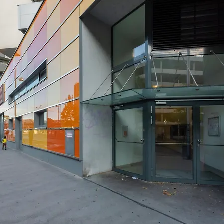Sweet - 20 Minuten Ins Zentrum Und Garage Apartment Vienna