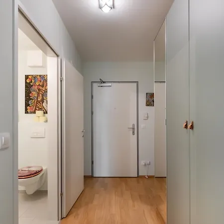 Sweet - 20 Minuten Ins Zentrum Und Garage Apartment Vienna