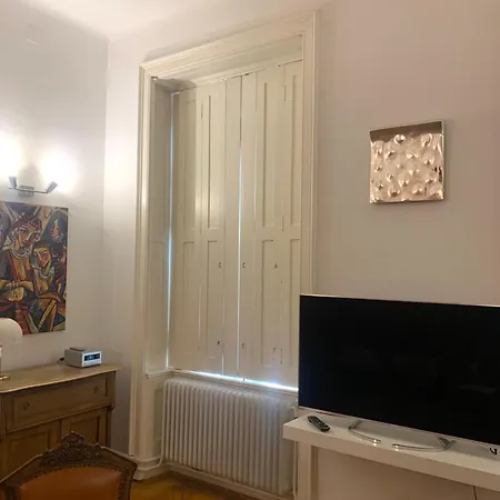 Stylish, Cosy & Central 