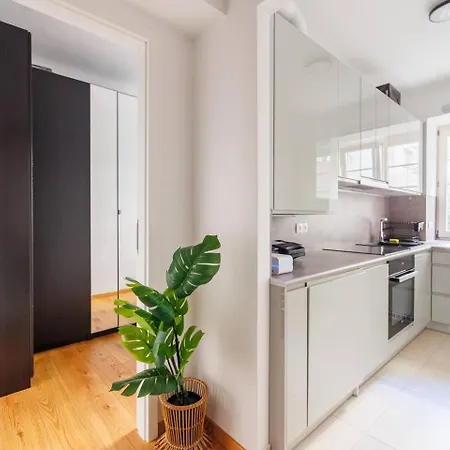 Near Metro - Netflix - Free Wifi Apartmán