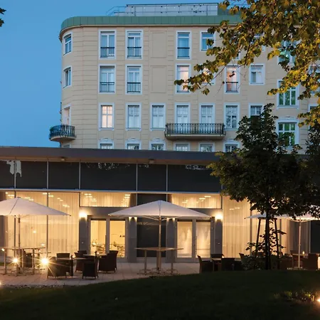 Austria Trend Parkhotel Schoenbrunn 4* Wenen