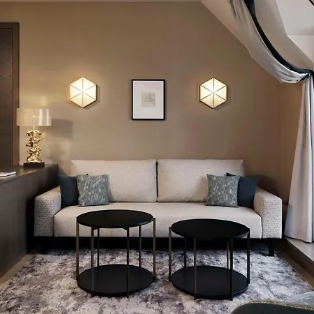 Hilton Plaza 4* Wenen