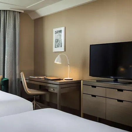 Hilton Plaza 4* Wenen