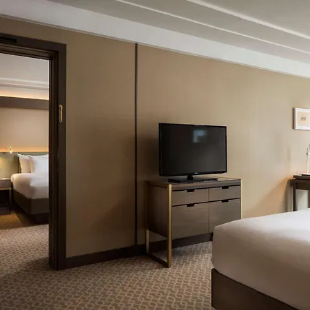 Hilton Plaza