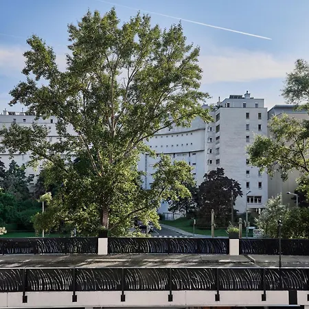 Hilton Waterfront Ξενοδοχείο