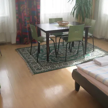 Happyhostel * Wien