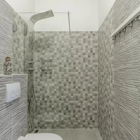 Apartment Free Parking I 458 Mbitwifi I Kingsize Bed *