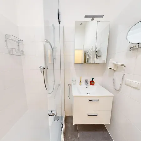 Alon Homes - Premium Center Lejlighed *