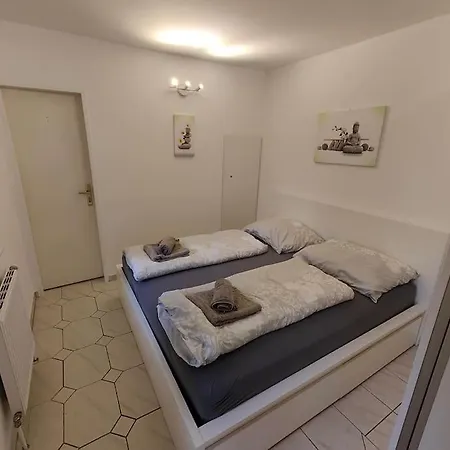 Apartment Romantic With Big Terrace And Garden View Vienna