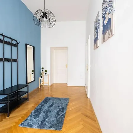 The Blue Near The U2 Apartment Wien