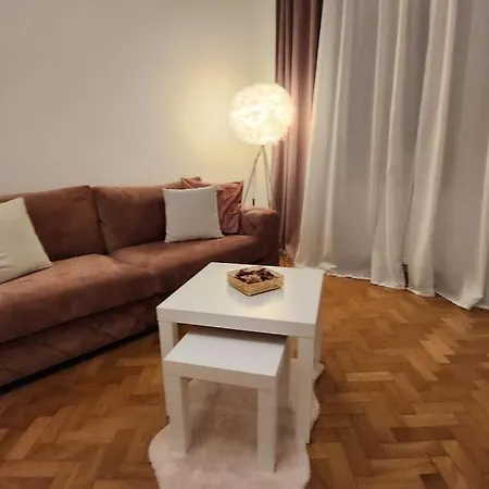 Apartment City Apartment *