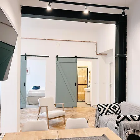 Loft Near Belvedere Castle Appartamento *