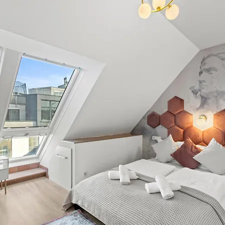 Weisses Lamm Hotel *