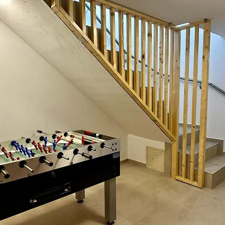 Ajo - Family House With Free Parking - Self-check-in Vienne
